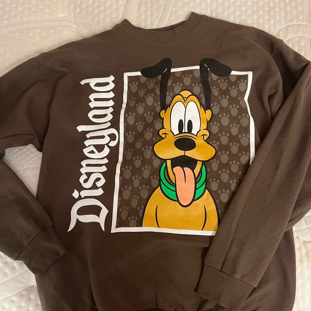 Pluto pull over!